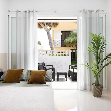 Classbnb - Two 250m From Americas Apartment Playa de las Americas (Tenerife)