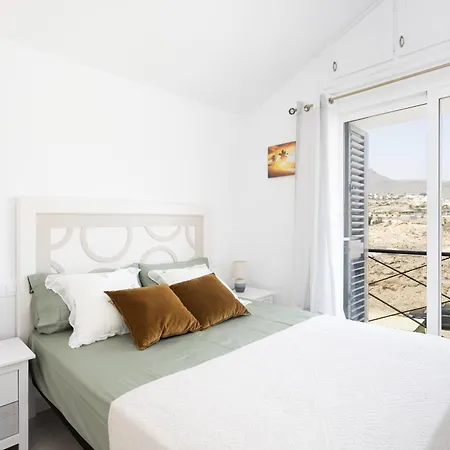 Two 250m From Americas Apartament