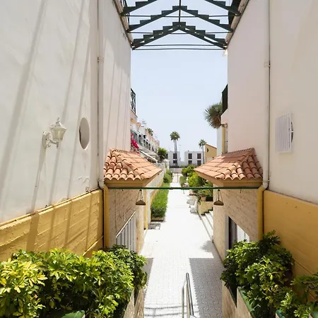 Apartment Classbnb - Two 250m From Americas Playa de las Americas (Tenerife)